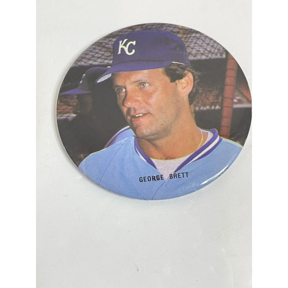 Kansas City Royal 70-80 George Brett Pin Major League Baseball Logo MLB Pinback